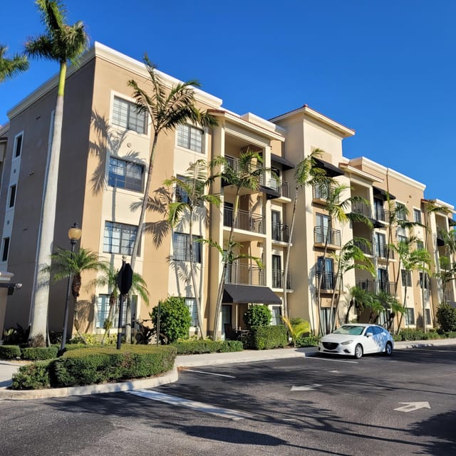 4907 Midtown Lane 1214, Palm Beach Gardens, FL 33418