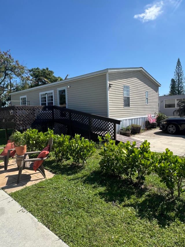 5000 SE Federal Highway 82, Stuart, FL 34997