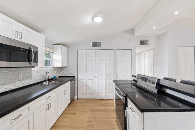3872 Mackinac Road, Lake Worth, FL 33462