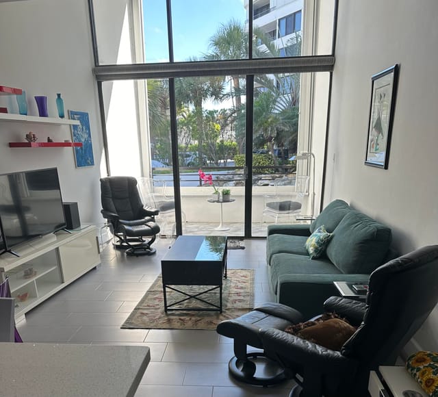 3589 S Ocean Boulevard 37, South Palm Beach, FL 33480