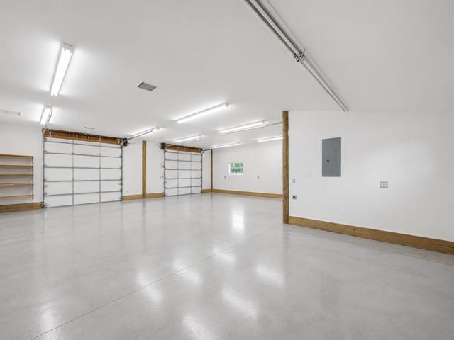 Garage 1