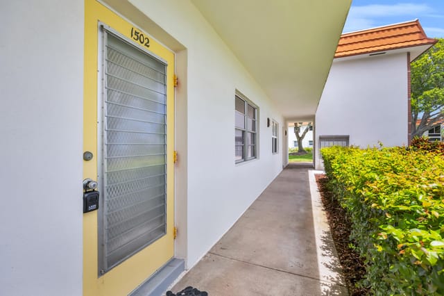 1225 NW 21ST ST 15