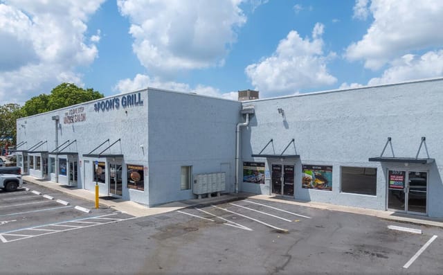 3849 NW 19th Street 3849, Lauderdale Lakes, FL 33311