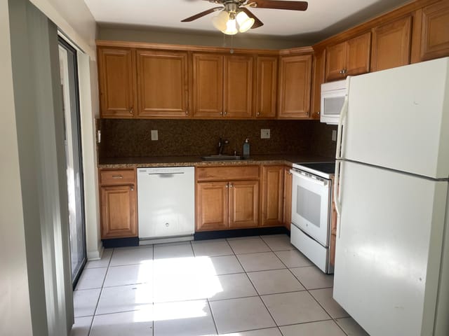 498 Piedmont K 498, Delray Beach, FL 33484