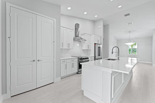 Kitchen/Pantry