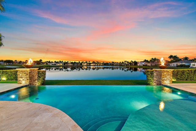 636 Hermitage Circle, Palm Beach Gardens, FL 33410