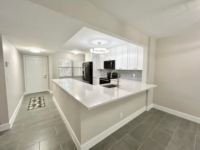 7681 Tahiti Lane 102, Lake Worth, FL 33467
