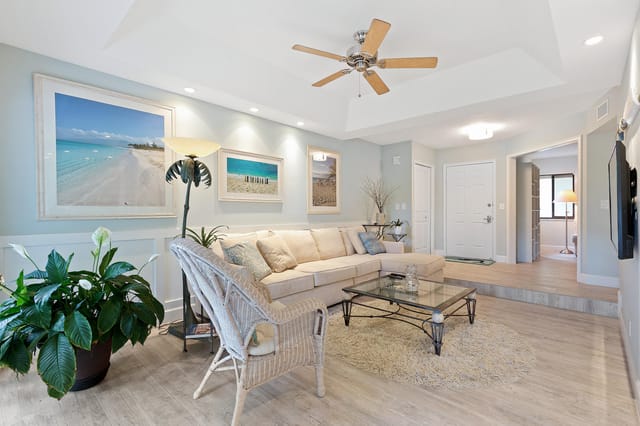 204 SEA OATS Drive D, Juno Beach, FL 33408