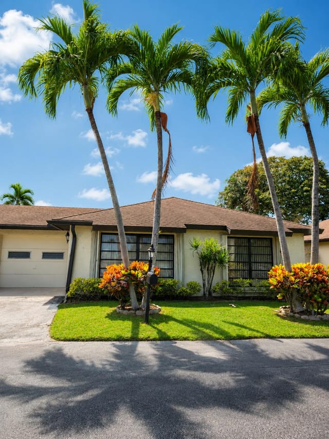 4763 Storkwood Terrace B, Boynton Beach, FL 33436