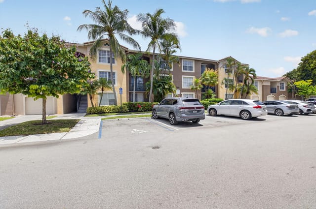 15135 Michelangelo Boulevard 303, Delray Beach, FL 33446