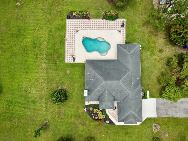 pool view
