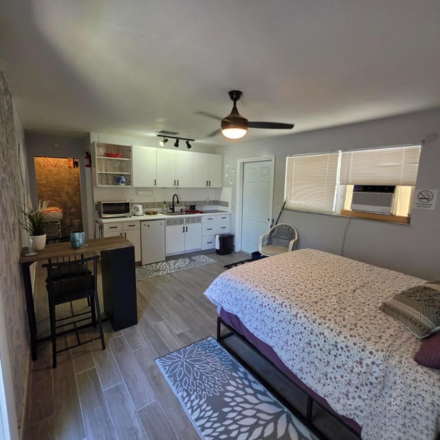 141 SE 2ND Avenue, Dania Beach, FL 33004