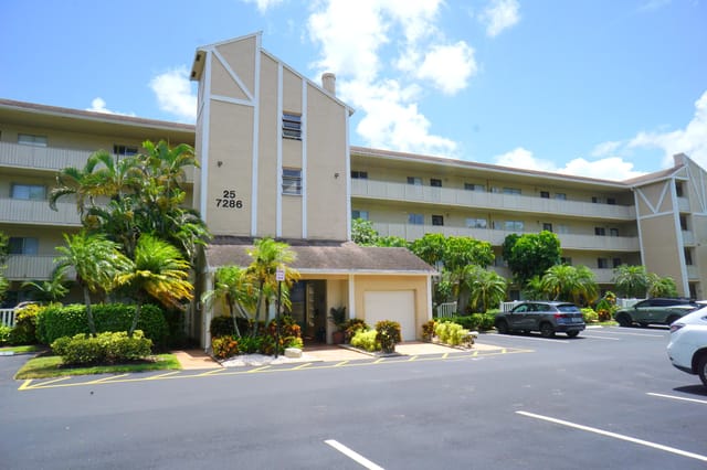7286 HUNTINGTON Lane 306, Delray Beach, FL 33446