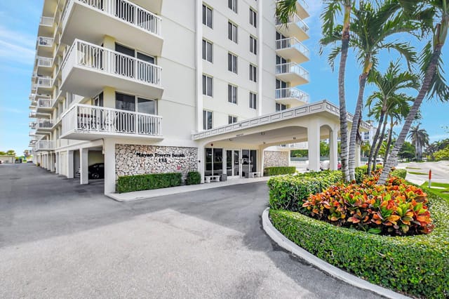 68-web-or-mls-125 S Ocean Mayan Towers (