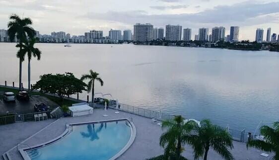16546 NE 26TH Avenue 6J, North Miami Beach, FL 33160