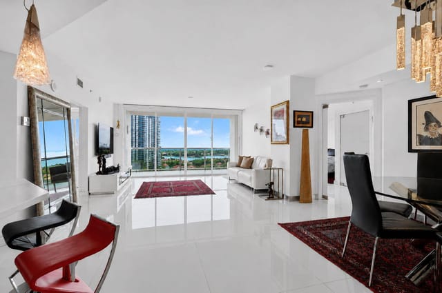 19400 Turnberry Way 921, Aventura, FL 33180
