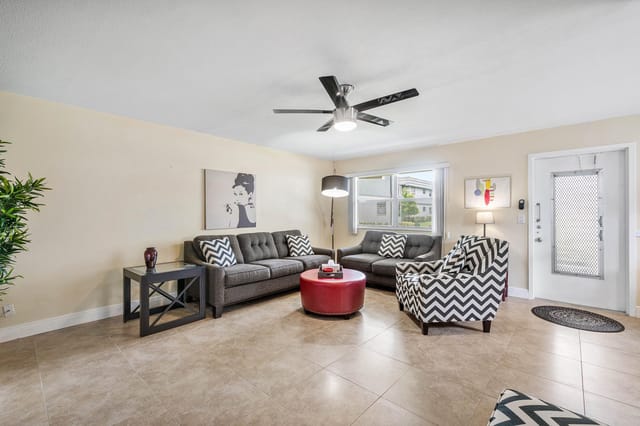 010-737FlandersP-DelrayBeach-FL-33484-SM