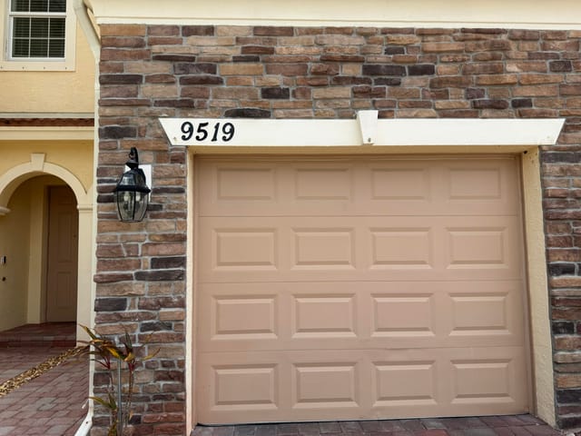 1-Car Garage