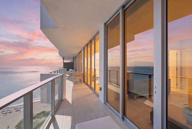 3100 N Ocean Drive # H-1701, Riviera Beach, FL 33404