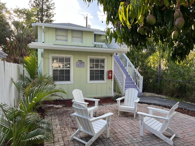 17 S D Street, Lake Worth Beach, FL 33460