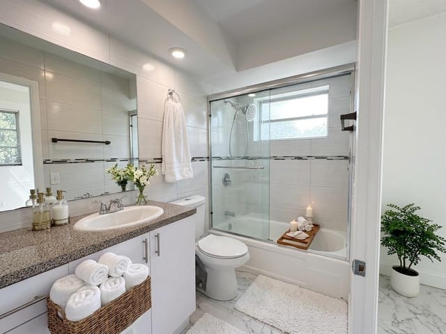 2861 NW 47TH Terrace 201A, Lauderdale Lakes, FL 33313