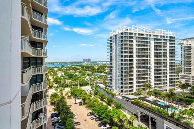 029-3000NorthOceanDrive-15C-RivieraBeach