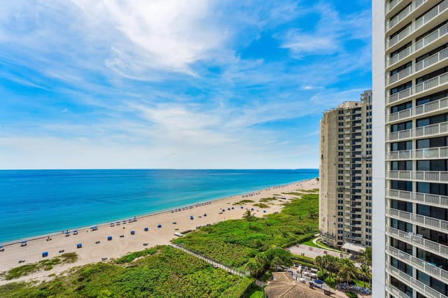 034-3000NorthOceanDrive-15C-RivieraBeach