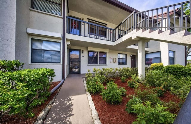 7650 Tahiti Lane 105, Lake Worth, FL 33467