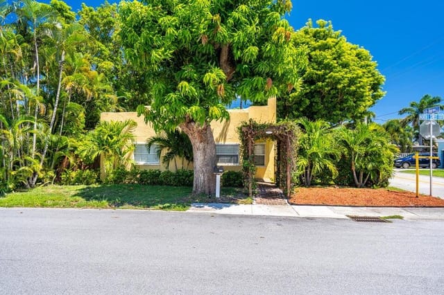1602 N L Street, Lake Worth Beach, FL 33460
