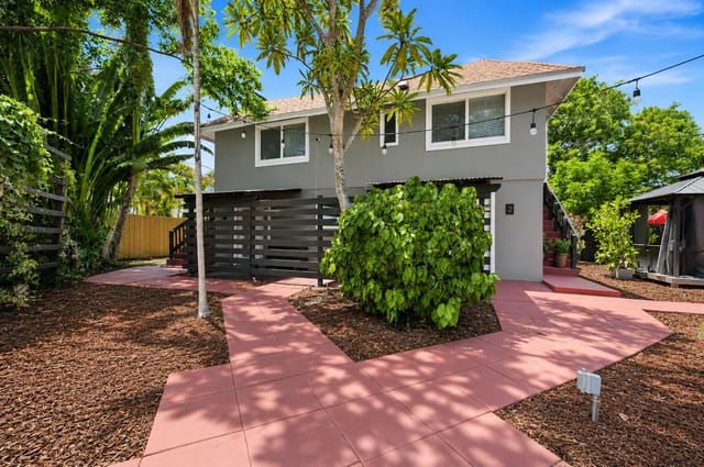 9-web-or-mls-1329-ne-5th-ave