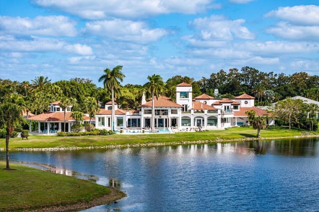 13101 Monet Lane, Palm Beach Gardens, FL 33410