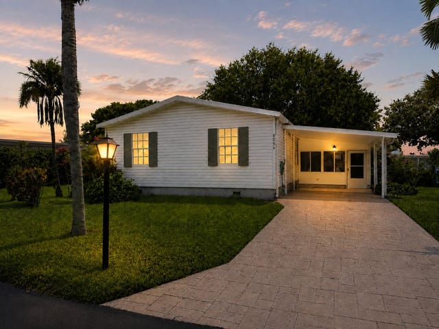 8294 E Club Road, Boca Raton, FL 33433
