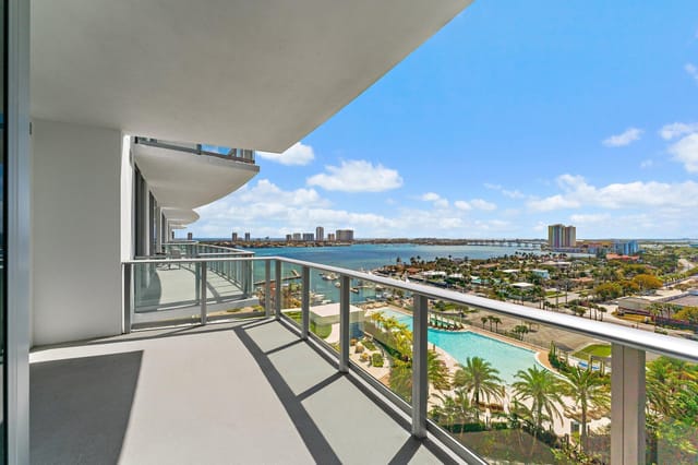 220 Lake Shore Drive 1219, Lake Park, FL 33403