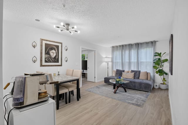 2305 N CONGRESS Avenue 21, Boynton Beach, FL 33426
