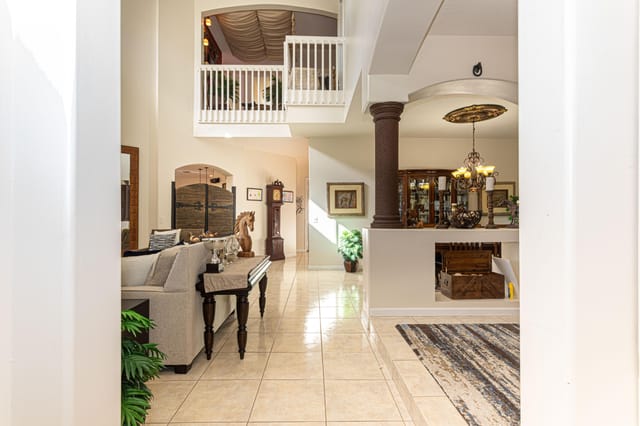 casa-12_1811 side livinf