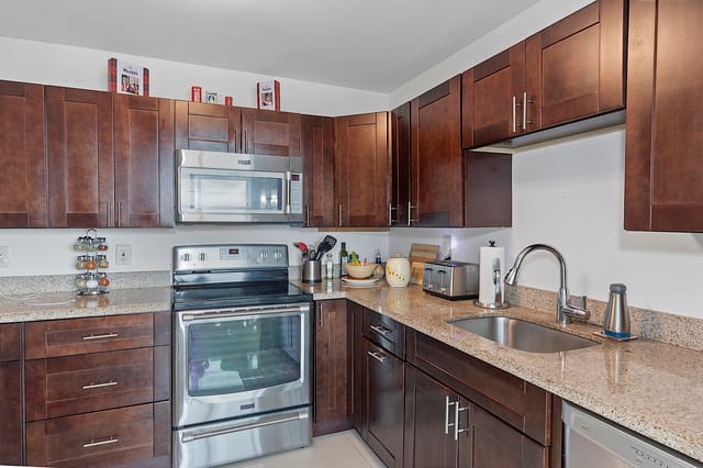 1170 N Federal Hwy - # 612 - 015