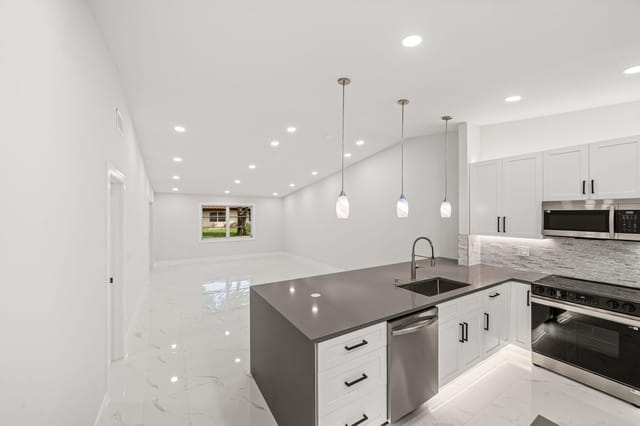 3 Kitchen 2