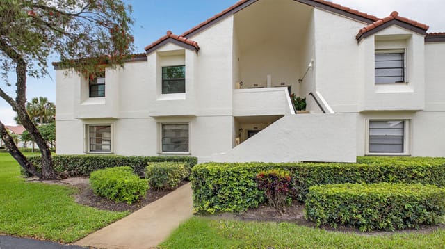 6069 Parkwalk Drive, Boynton Beach, FL 33472