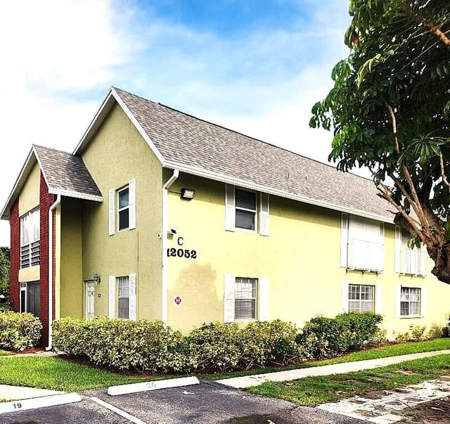 12052 ALTERNATE A1A C8, Palm Beach Gardens, FL 33410
