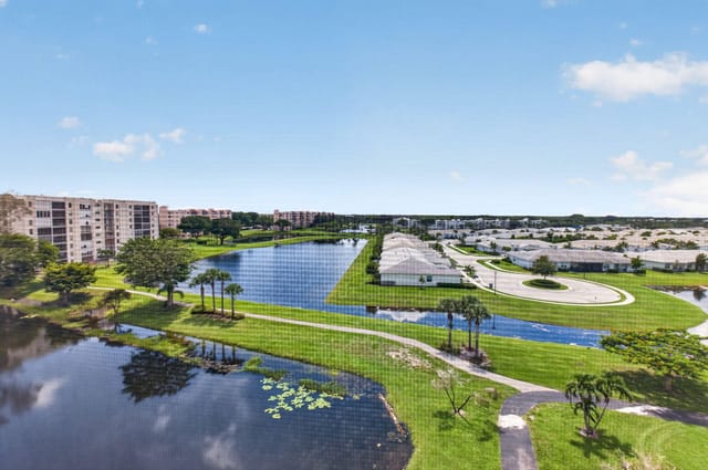 6866 HUNTINGTON Lane 707, Delray Beach, FL 33446