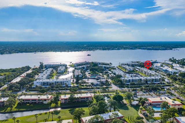 1950 Sw palm city rd 6 207 a-9