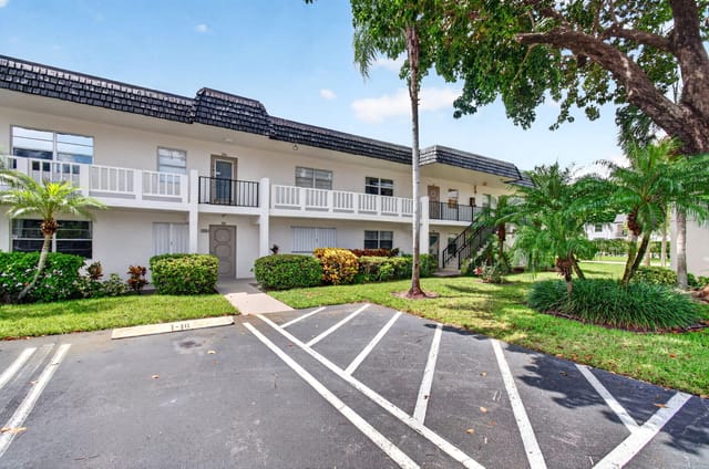 1 ABBEY Lane 108, Delray Beach, FL 33446