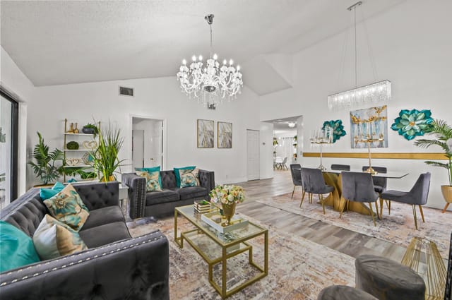 141 Par Drive, Royal Palm Beach, FL 33411