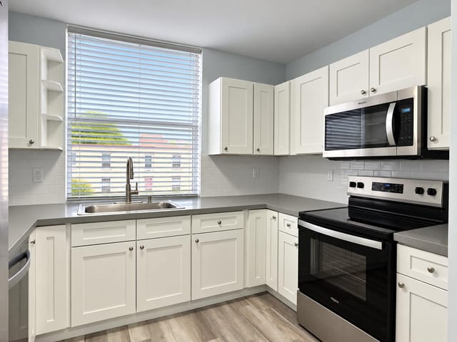 9 WILLOWBROOK Lane 208, Delray Beach, FL 33446