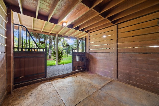 1711 Stallion Drive stall inside