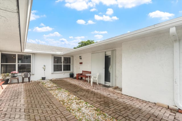 03-4465 SW 54th Ct Ft. Laudedale, FL-101