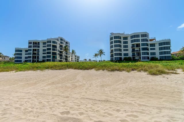 2565 S Ocean Boulevard 205-N, Highland Beach, FL 33487