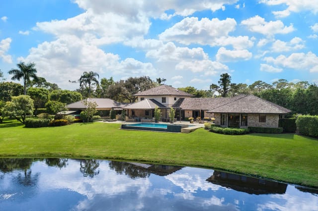 3 PEACOCK Lane, Village of Golf, FL 33436
