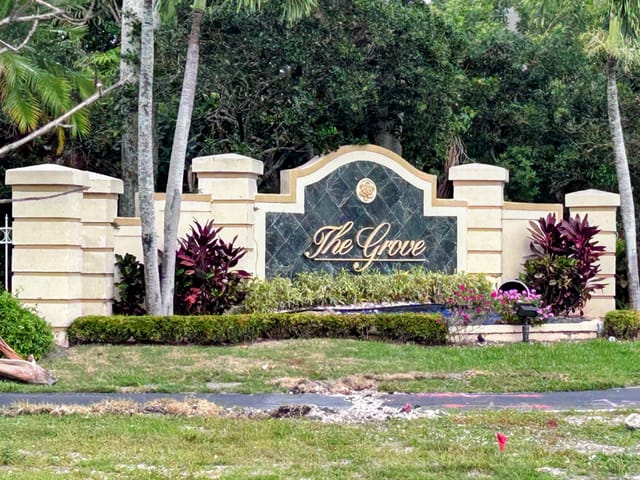 7910 Laina Lane 2, Boynton Beach, FL 33437