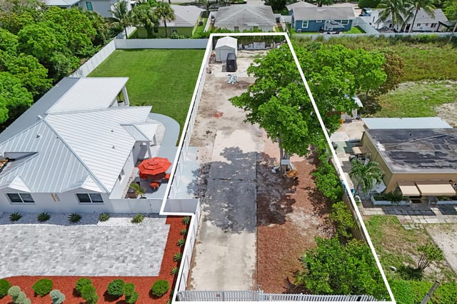 202 SE 4TH Street 2, Delray Beach, FL 33483